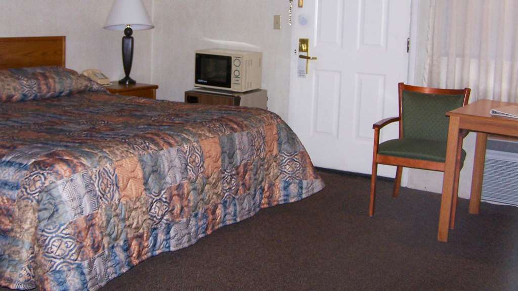 Magnuson Hotel Ely Quarto foto